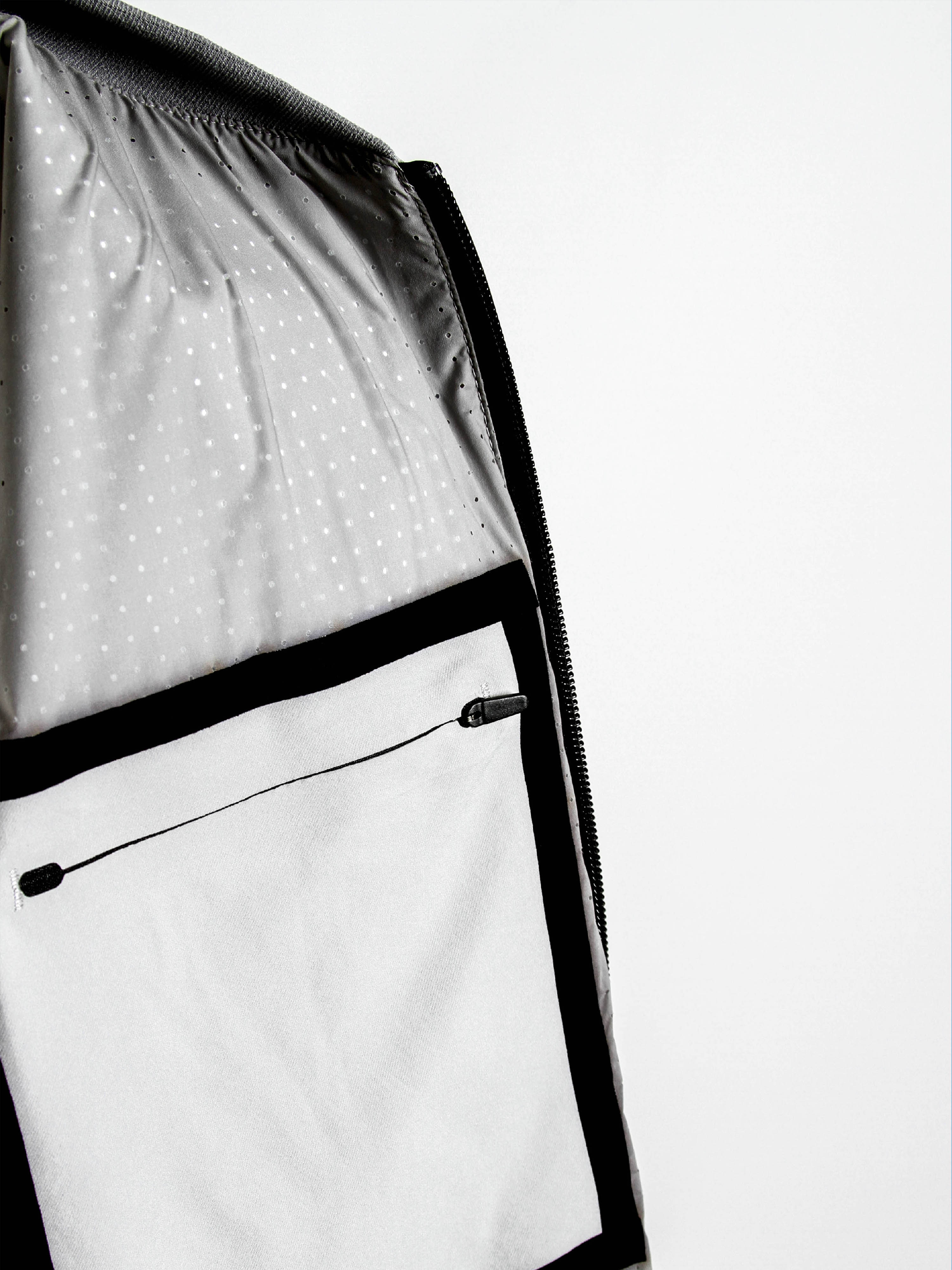 #color_ultimate grey