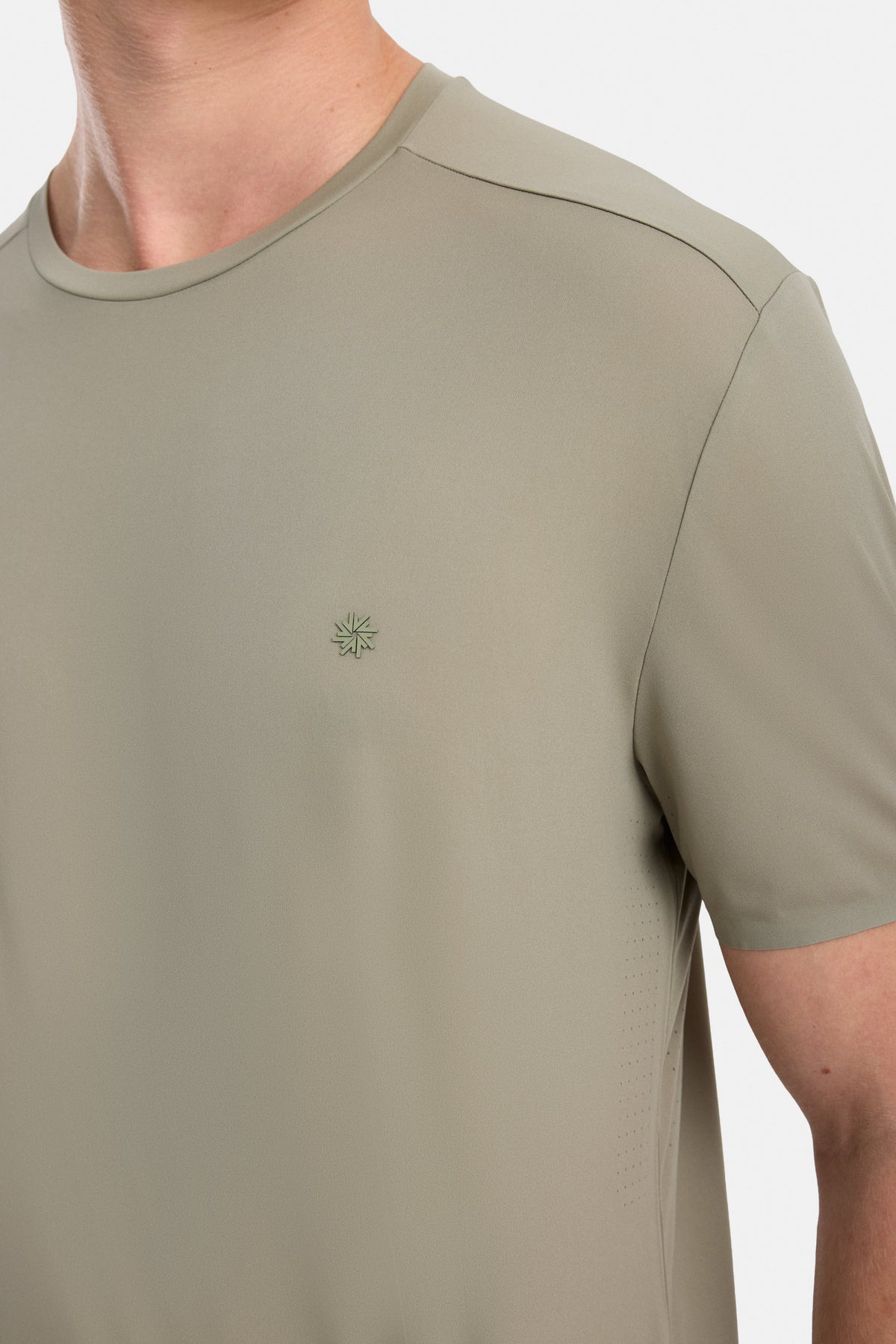 EXTRA LIGHT TECH T-SHIRT