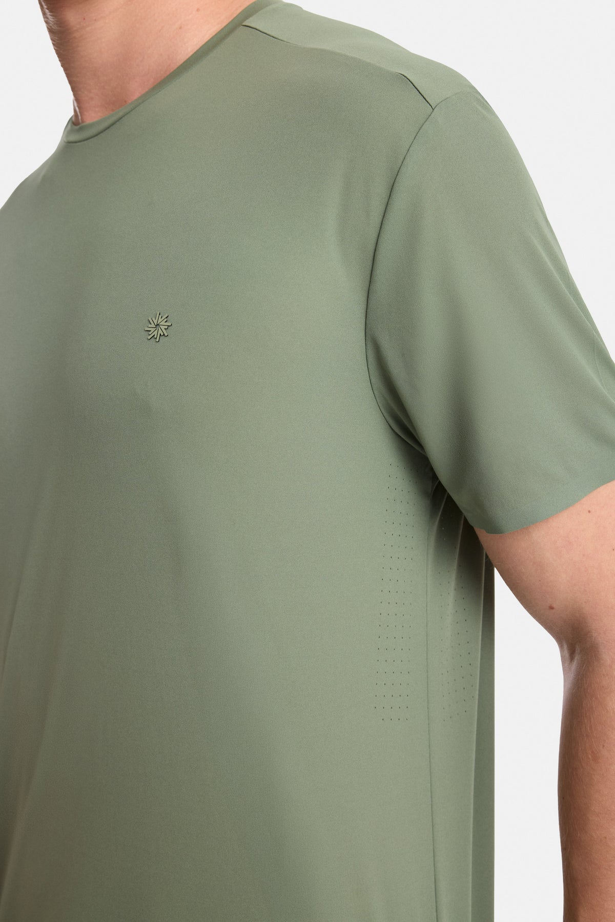 EXTRA LIGHT TECH T-SHIRT