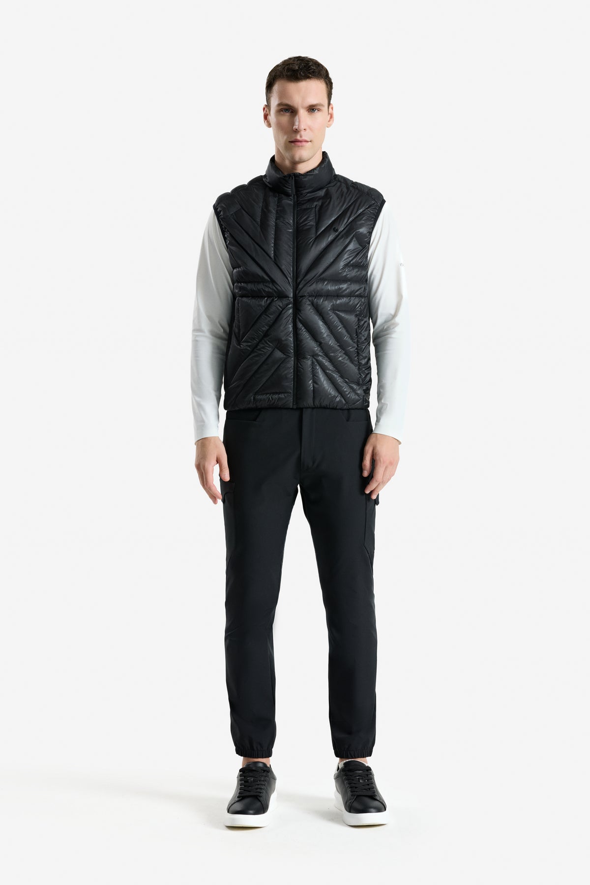 EXTRA LIGHT DOWN VEST