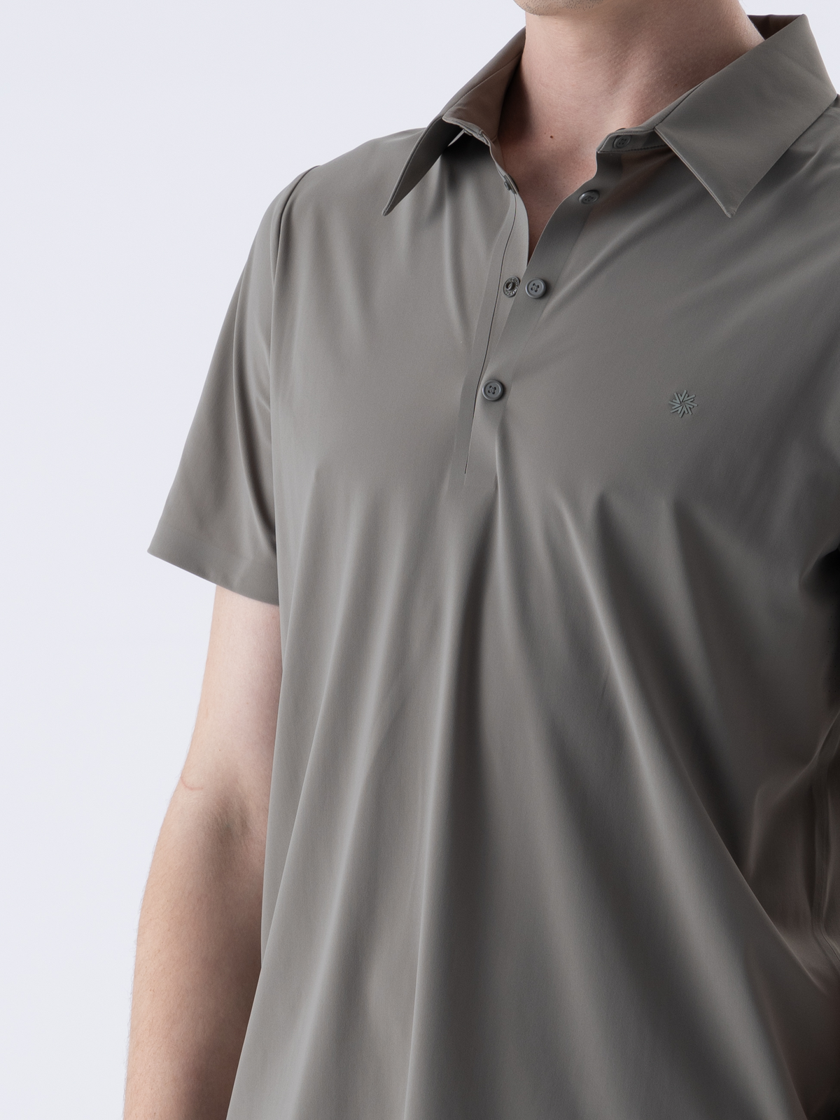 SENTIENT POLOSHIRT