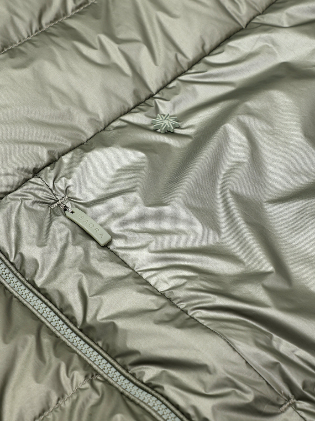 HOODED BOLD DAUNENJACKE