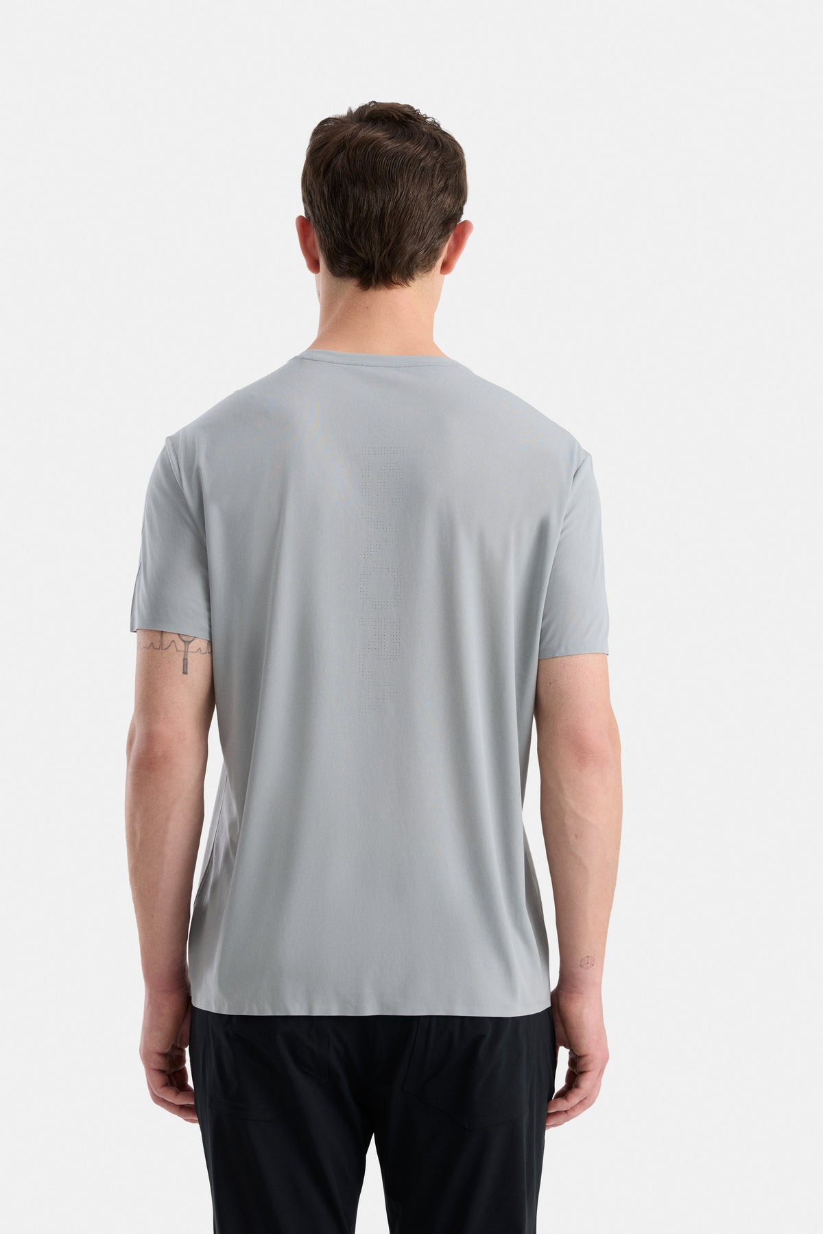 EXTRA LIGHT TECH T-SHIRT