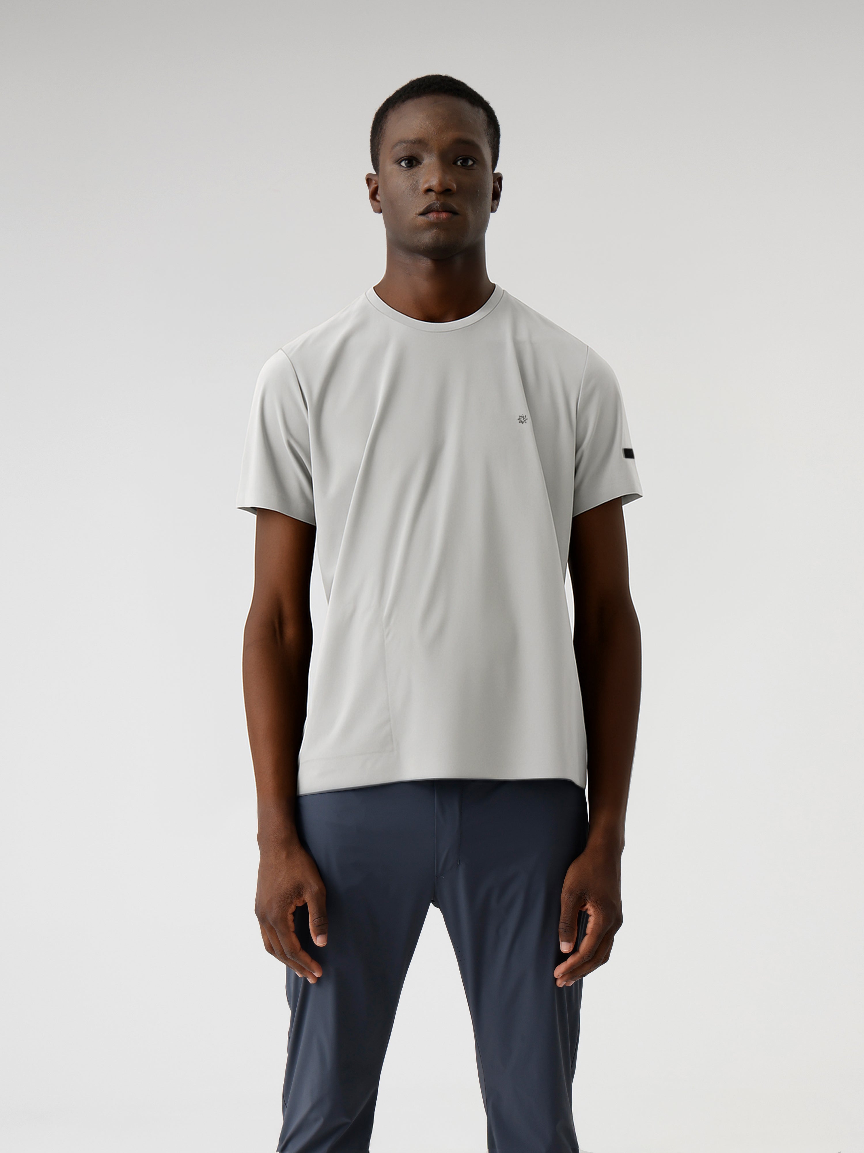 #color_ultimate grey