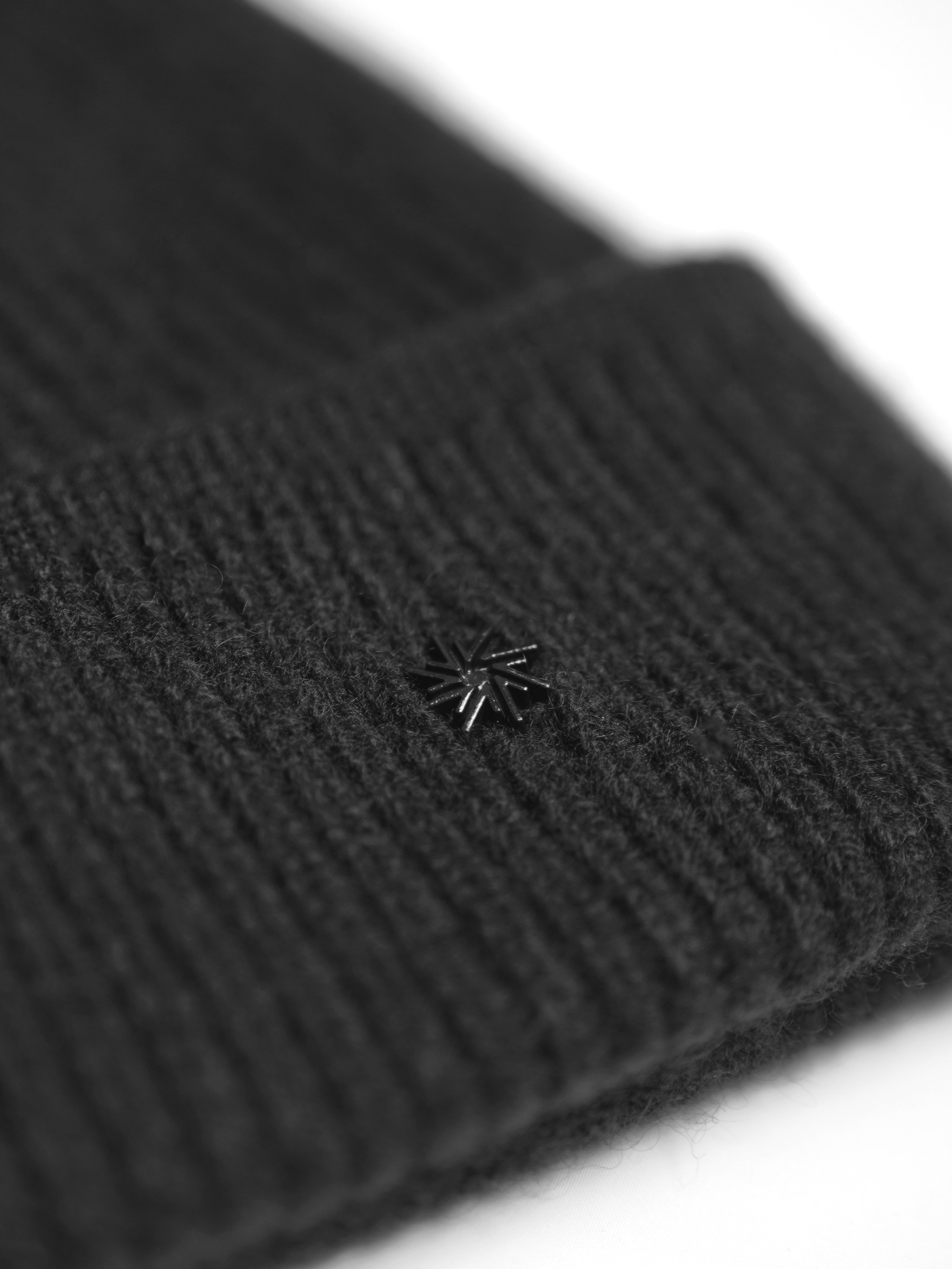 CASHMERE BEANIE AND SCARF SET